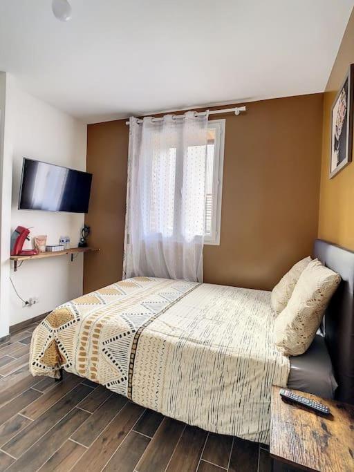 Gare équipé Netflix Wifi 2pers Appartement *